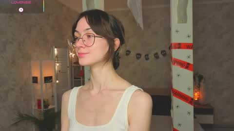 Snapshot of defeded_lovee chatting on October 30, 7:36 pm Amy online show from October 30, 7:36 pm