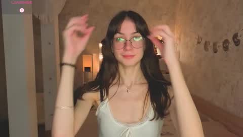 Snapshot of defeded_lovee chatting on November 2, 7:38 pm Amy online show from November 2, 7:38 pm