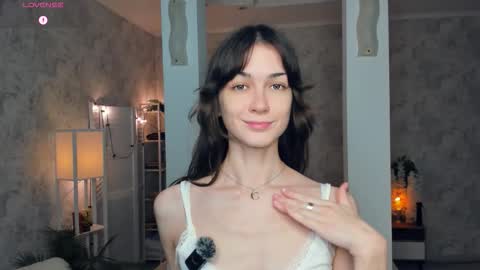 Snapshot of defeded_lovee chatting on November 7, 7:36 pm Amy online show from November 7, 7:36 pm