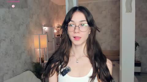 Snapshot of defeded_lovee chatting on November 8, 7:23 pm Amy online show from November 8, 7:23 pm