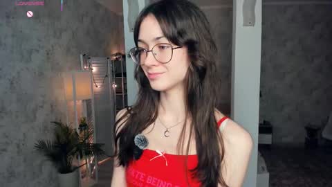 Snapshot of defeded_lovee chatting on November 23, 7:46 pm Amy online show from November 23, 7:46 pm