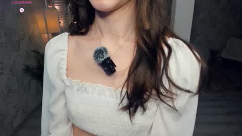 Snapshot of defeded_lovee chatting on November 26, 7:48 pm Amy online show from November 26, 7:48 pm