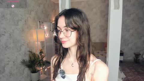 Snapshot of defeded_lovee chatting on November 27, 7:38 pm Amy online show from November 27, 7:38 pm