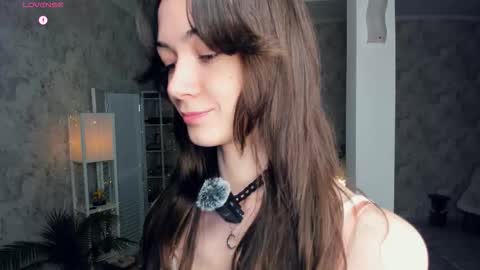 Snapshot of defeded_lovee chatting on December 13, 7:53 pm Amy online show from December 13, 7:53 pm