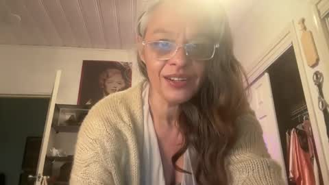 Tori online show from October 12, 4:11 am