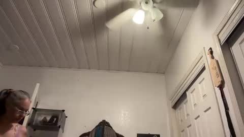 Tori online show from November 5, 1:49 am