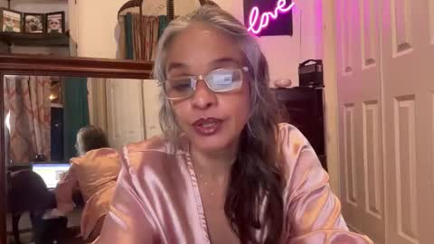 Tori online show from November 7, 4:01 am