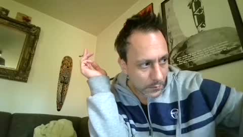 Snapshot of degrandis chatting on December 21, 12:59 pm Luka Magic online show from December 21, 12:59 pm
