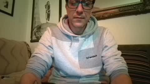 Snapshot of degrandis chatting on January 30, 8:10 pm Luka Magic online show from January 30, 8:10 pm