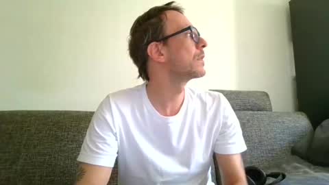 Snapshot of degrandis chatting on April 26, 11:52 am Luka Magic online show from April 26, 11:52 am