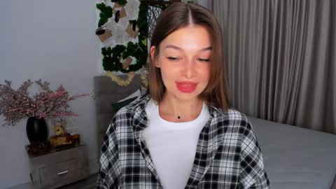 Snapshot of degreeofsincerity chatting on January 21, 1:18 am DegreeOfSincerity online show from January 21, 1:18 am