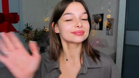 Snapshot of degreeofsincerity chatting on February 20, 2:13 pm DegreeOfSincerity online show from February 20, 2:13 pm