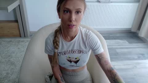 Snapshot of deidi_sweet chatting on October 11, 9:41 am Di online show from October 11, 9:41 am