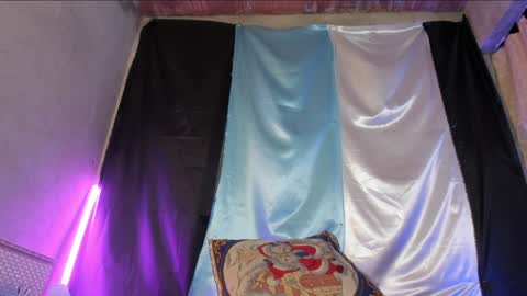 deisyharper online show from January 23, 8:15 am