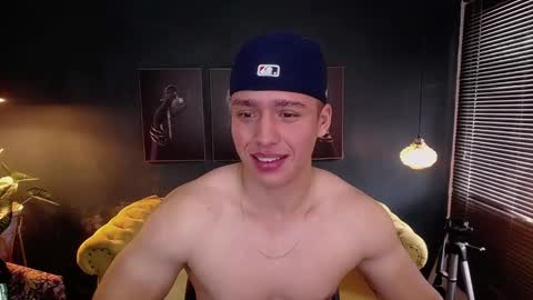 Snapshot of deivid_parker chatting on February 23, 2:25 pm Deivid online show from February 23, 2:25 pm