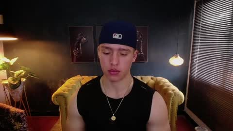 Snapshot of deivid_parker chatting on March 31, 2:28 pm Deivid online show from March 31, 2:28 pm