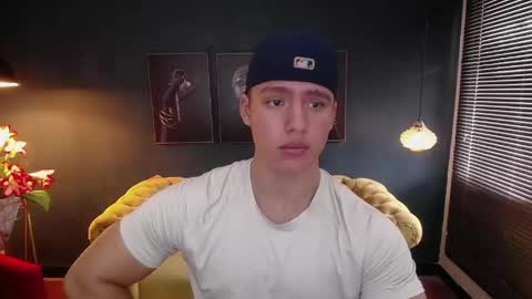 Snapshot of deivid_parker chatting on May 2, 2:11 pm Deivid online show from May 2, 2:11 pm