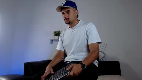  DEIVY  online show from November 19, 10:10 pm