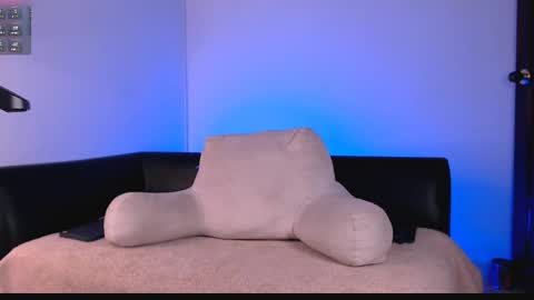 Snapshot of deivy_gram chatting on May 29, 11:14 pm DEIVY online show from May 29, 11:14 pm