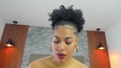 D E L A Y L  A online show from October 21, 12:28 pm