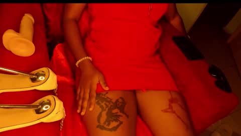 deli_la online show from December 1, 8:41 am