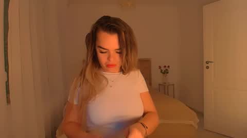 Snapshot of deliadelicious chatting on November 1, 10:06 am deliadelicious online show from November 1, 10:06 am