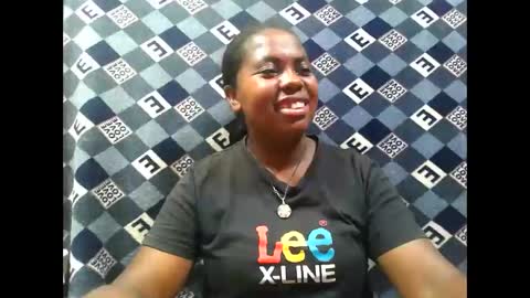 deliah712909 online show from November 7, 6:24 am
