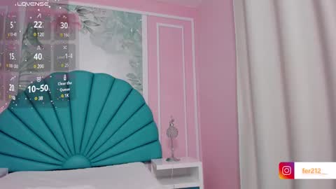 Snapshot of delicious_girl4u_ chatting on December 9, 4:15 pm Natalia online show from December 9, 4:15 pm