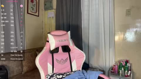 Snapshot of deliciousfaye chatting on March 16, 12:09 pm Hello your loving faye 3 online show from March 16, 12:09 pm