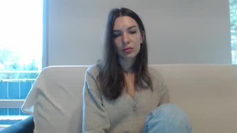 Snapshot of delightaurora chatting on October 7, 5:59 am Aurora online show from October 7, 5:59 am