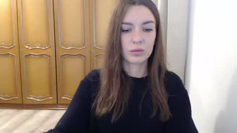 Snapshot of delightaurora chatting on October 27, 8:29 am Aurora online show from October 27, 8:29 am