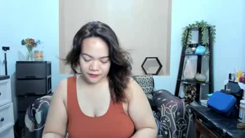 Snapshot of delightfulcurvy chatting on March 13, 1:34 am delightfulcurvy online show from March 13, 1:34 am
