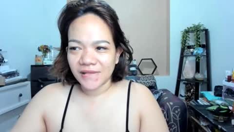 Snapshot of delightfulcurvy chatting on March 21, 12:26 am delightfulcurvy online show from March 21, 12:26 am