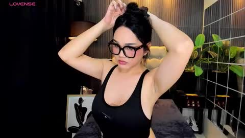 Tyra Colins online show from September 28, 6:02 pm