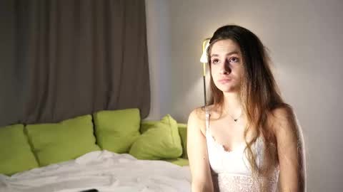 Snapshot of delilahgenova chatting on December 17, 7:58 am Nala online show from December 17, 7:58 am