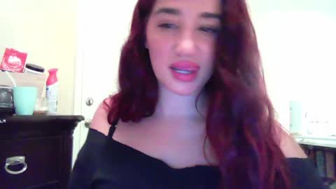 delilahraynee online show from June 8, 1:28 am