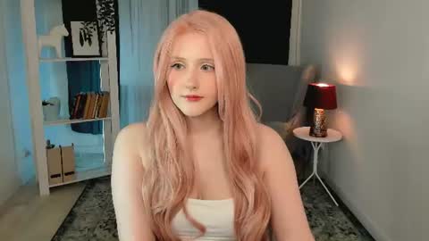 Snapshot of delilahtaylor chatting on July 8, 9:52 pm Delilah or Laila online show from July 8, 9:52 pm