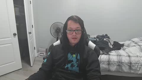 Snapshot of delirium451 chatting on December 31, 2:29 am Delirium online show from December 31, 2:29 am