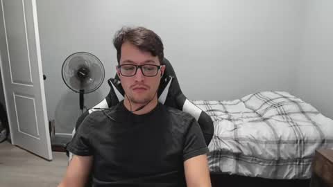 Snapshot of delirium451 chatting on February 12, 6:19 am Delirium online show from February 12, 6:19 am