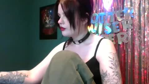 Snapshot of dellacrush_ chatting on February 11, 6:22 pm dellacrush_ online show from February 11, 6:22 pm