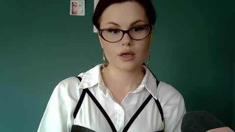 Snapshot of dellacrush_ chatting on February 24, 10:37 am dellacrush_ online show from February 24, 10:37 am