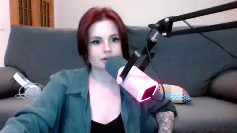 Snapshot of dellacrush_ chatting on March 9, 9:14 pm dellacrush_ online show from March 9, 9:14 pm