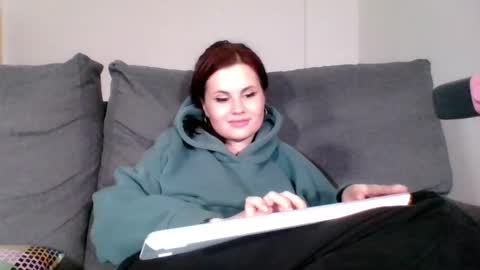 Snapshot of dellacrush_ chatting on March 10, 6:23 pm dellacrush_ online show from March 10, 6:23 pm