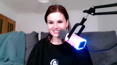 Snapshot of dellacrush_ chatting on March 10, 9:29 pm dellacrush_ online show from March 10, 9:29 pm