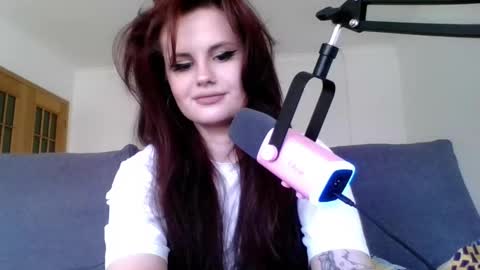 Snapshot of dellacrush_ chatting on March 11, 2:51 pm dellacrush_ online show from March 11, 2:51 pm