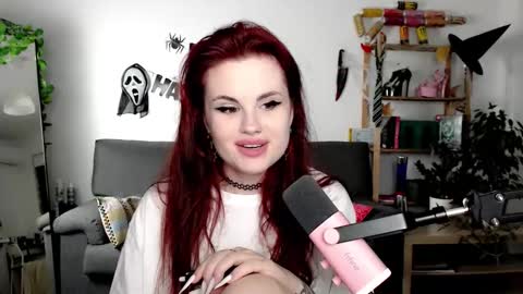 Snapshot of dellacrush_ chatting on October 22, 5:02 pm dellacrush_ online show from October 22, 5:02 pm