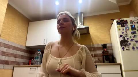 Florence online show from February 11, 5:40 pm