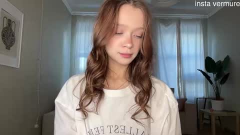 Delora online show from October 19, 7:09 am