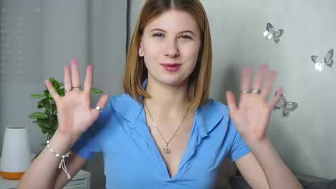 Snapshot of deloresklecha chatting on November 25, 7:58 pm Katrin online show from November 25, 7:58 pm