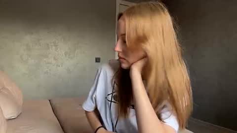 Snapshot of delorismaltie chatting on July 6, 3:03 pm Mia online show from July 6, 3:03 pm